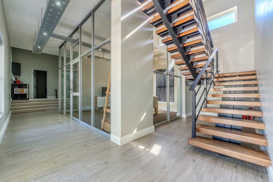 To Let commercial Property for Rent in Lemoenkloof Western Cape